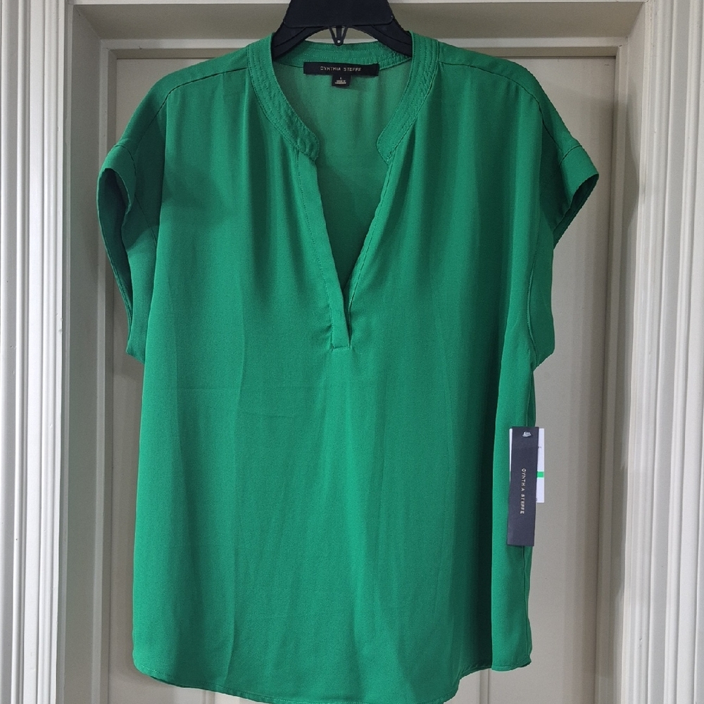 Cynthia Steffe Lush Green Blouse